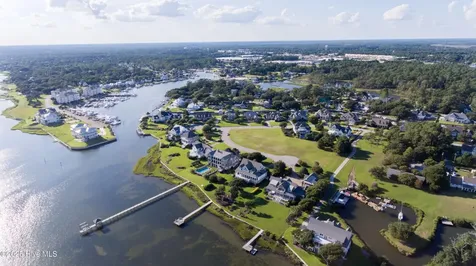 5217 Driftwood Lane Morehead City NC 28557