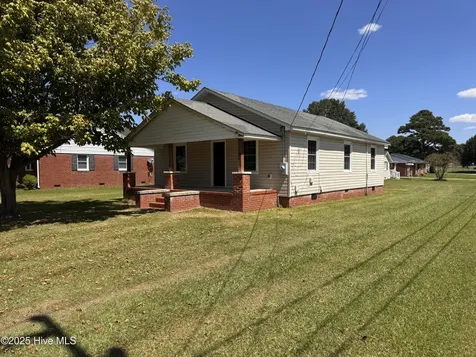 107 S Mccaskey Road Williamston NC 27892