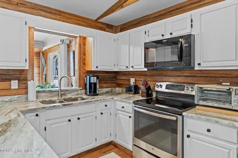 211 NE 55th Street Oak Island NC 28465