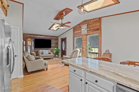 211 NE 55th Street Oak Island NC 28465