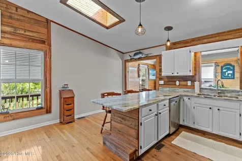 211 NE 55th Street Oak Island NC 28465
