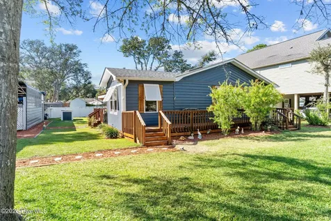 211 NE 55th Street Oak Island NC 28465