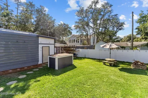 211 NE 55th Street Oak Island NC 28465
