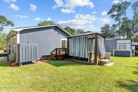 211 NE 55th Street Oak Island NC 28465