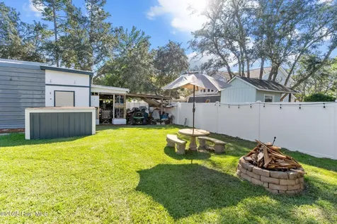 211 NE 55th Street Oak Island NC 28465