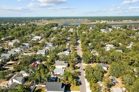 211 NE 55th Street Oak Island NC 28465