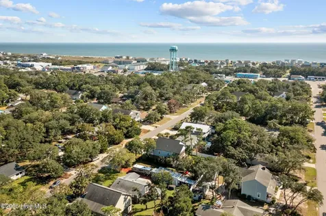 211 NE 55th Street Oak Island NC 28465
