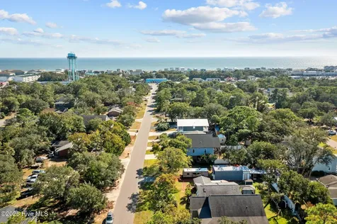 211 NE 55th Street Oak Island NC 28465