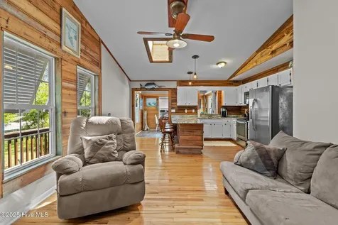 211 NE 55th Street Oak Island NC 28465