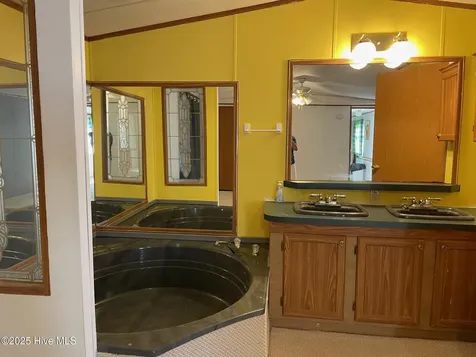 108 Conch Court Gloucester NC 28528