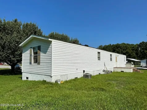 108 Conch Court Gloucester NC 28528