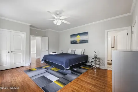 827 Colonial Drive Wilmington NC 28403
