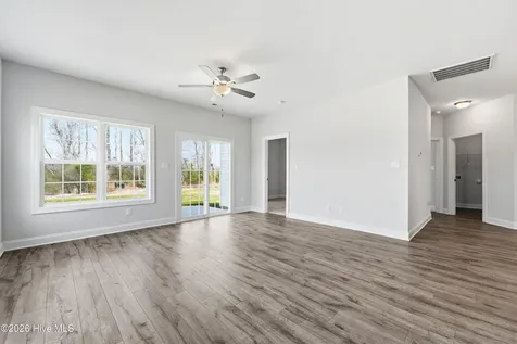 128 Sanctuary Street Jacksonville NC 28546