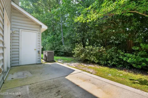 321 S Kerr Avenue Wilmington NC 28403