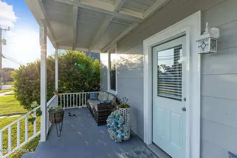 1406 Evans Street Morehead City NC 28557