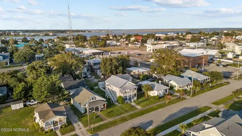 1406 Evans Street Morehead City NC 28557