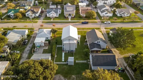 1406 Evans Street Morehead City NC 28557