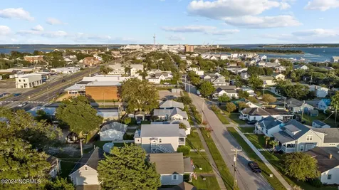 1406 Evans Street Morehead City NC 28557