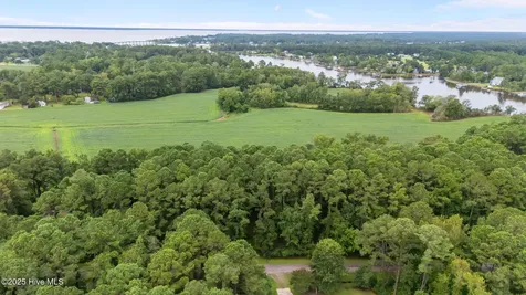 809 Sailhaven Drive Oriental NC 28571