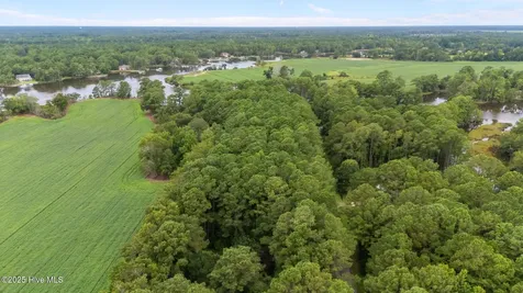 809 Sailhaven Drive Oriental NC 28571