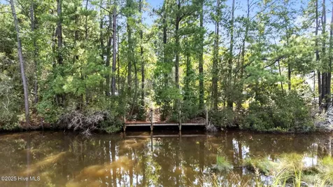 809 Sailhaven Drive Oriental NC 28571