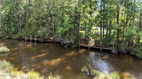 809 Sailhaven Drive Oriental NC 28571