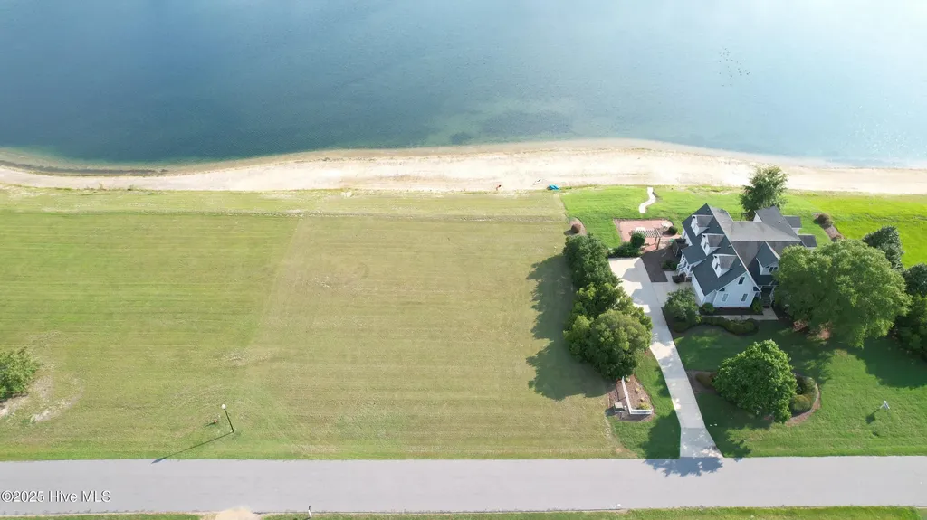 337 Schooner Landing Drive Edenton NC 27932