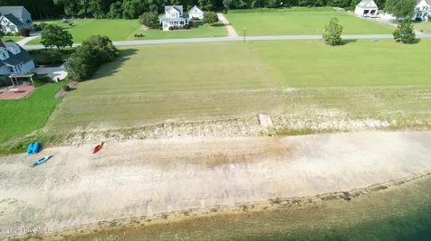 337 Schooner Landing Drive Edenton NC 27932