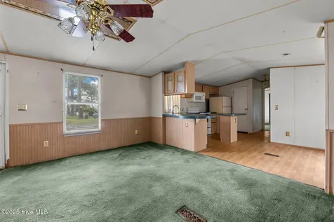 148 Rhodes Drive Columbia NC 27925