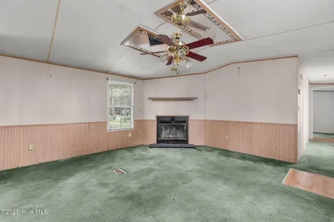 148 Rhodes Drive Columbia NC 27925