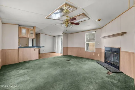 148 Rhodes Drive Columbia NC 27925