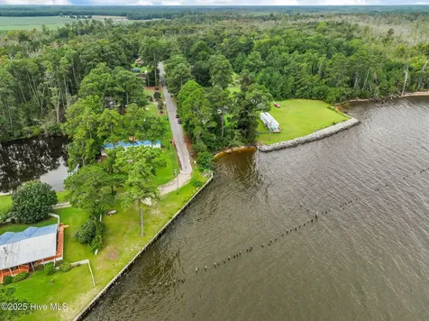 148 Rhodes Drive Columbia NC 27925