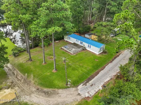 148 Rhodes Drive Columbia NC 27925