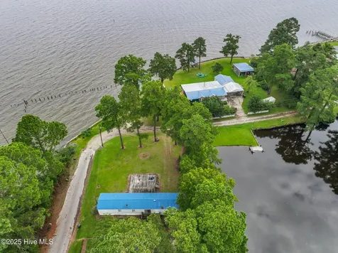 148 Rhodes Drive Columbia NC 27925