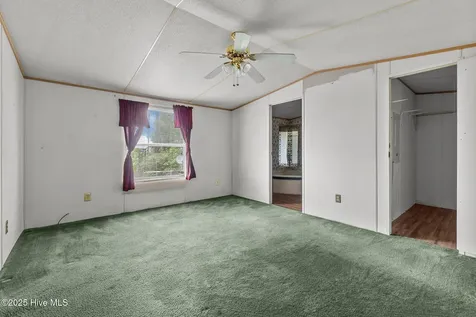 148 Rhodes Drive Columbia NC 27925