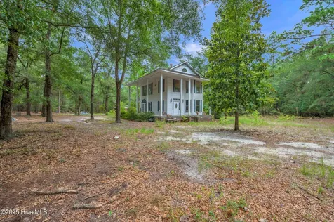 6715 Canetuck Road Currie NC 28435
