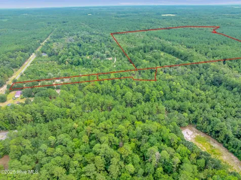 6715 Canetuck Road Currie NC 28435