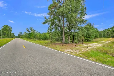 6715 Canetuck Road Currie NC 28435
