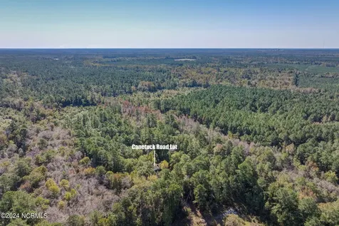 6715 Canetuck Road Currie NC 28435