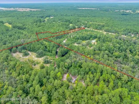 6715 Canetuck Road Currie NC 28435