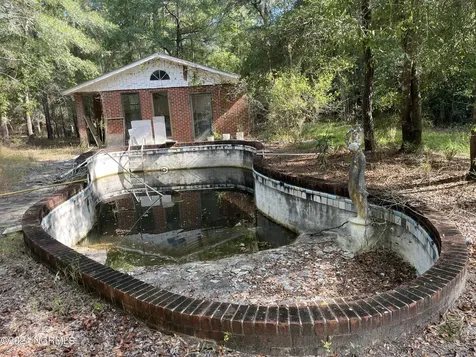 6715 Canetuck Road Currie NC 28435