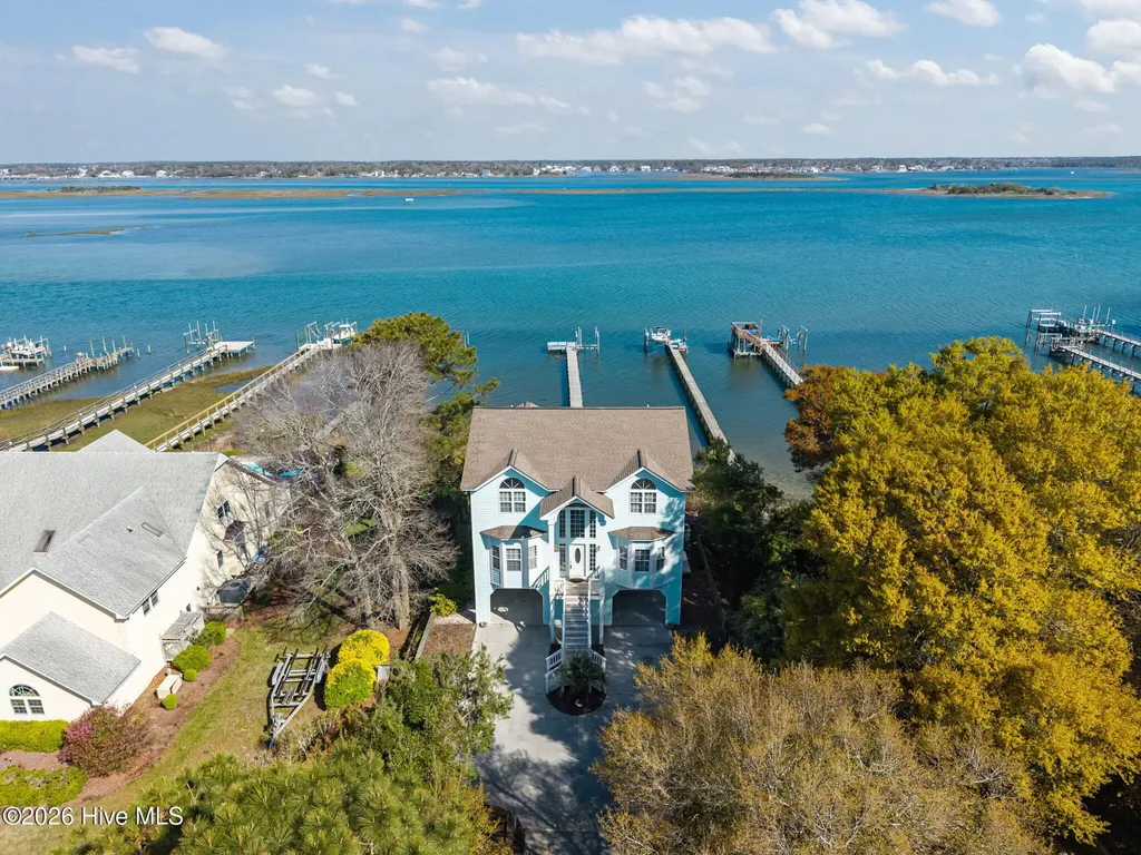 8722 Emerald Plantation Road Emerald Isle NC 28594
