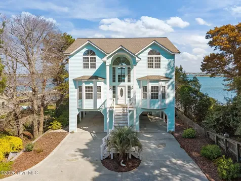 8722 Emerald Plantation Road Emerald Isle NC 28594