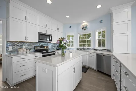 8722 Emerald Plantation Road Emerald Isle NC 28594