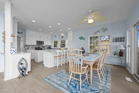 8722 Emerald Plantation Road Emerald Isle NC 28594