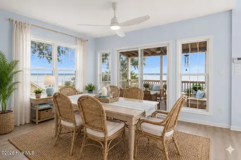 8722 Emerald Plantation Road Emerald Isle NC 28594