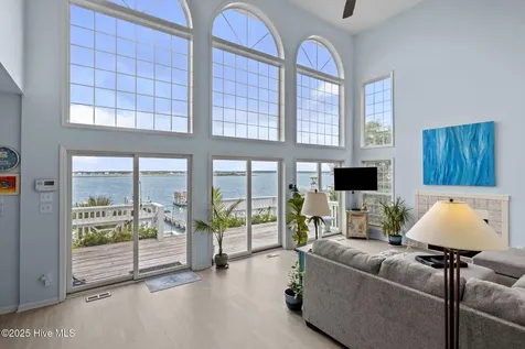 8722 Emerald Plantation Road Emerald Isle NC 28594