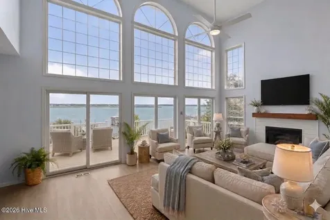 8722 Emerald Plantation Road Emerald Isle NC 28594