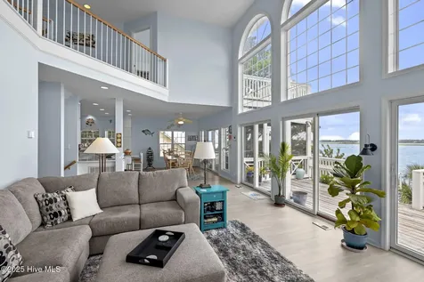 8722 Emerald Plantation Road Emerald Isle NC 28594