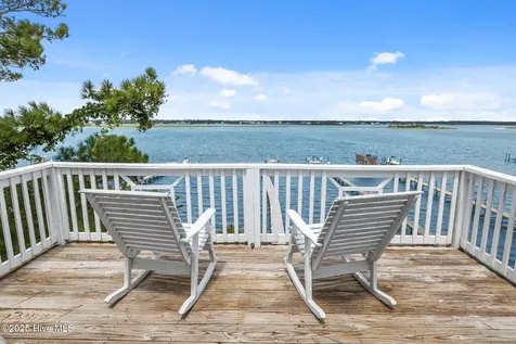 8722 Emerald Plantation Road Emerald Isle NC 28594